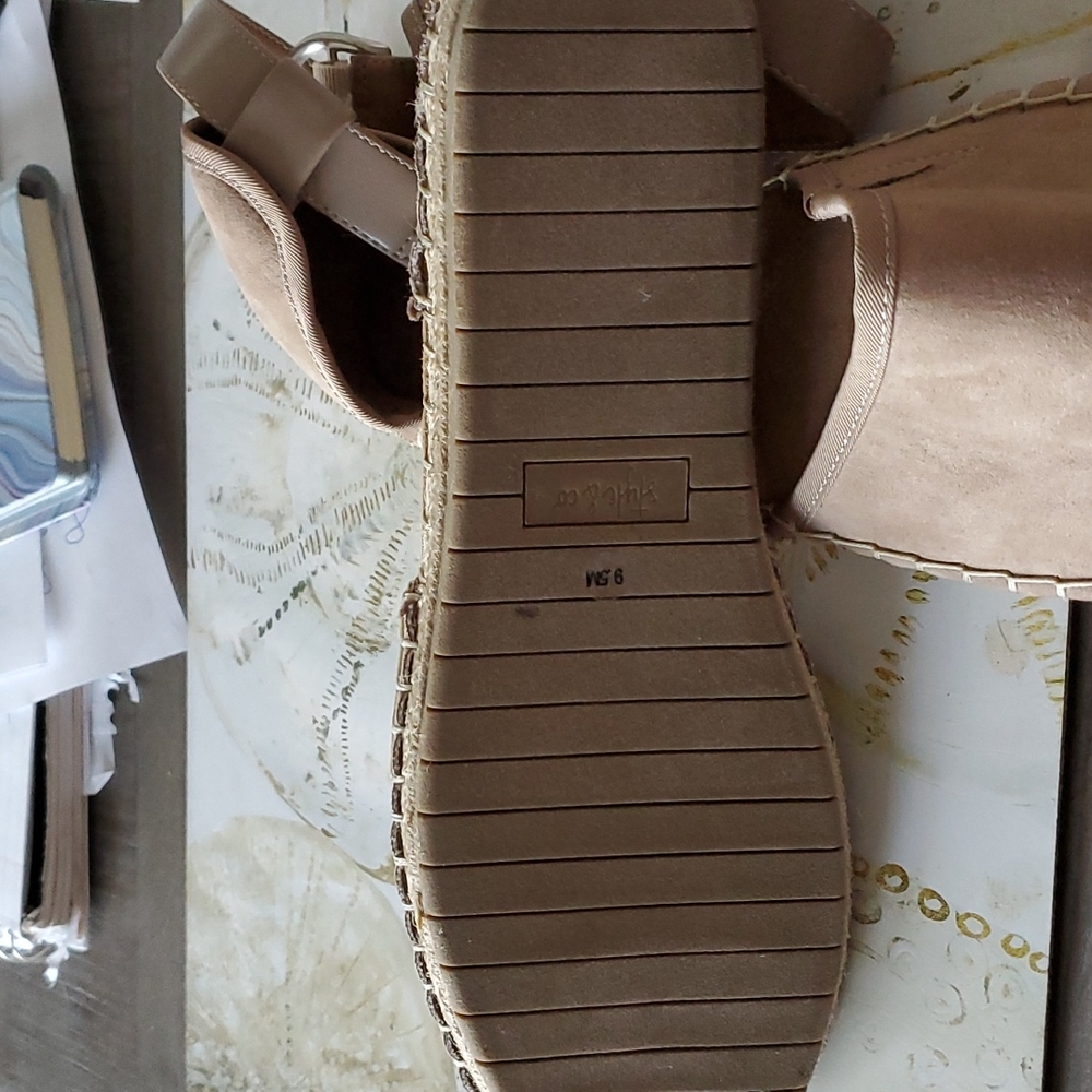 Style and Company  beige suede like espadrilles sandals - Picture 2 of 2